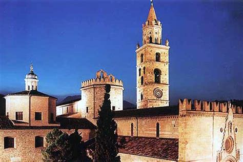 incintri teramo|Visit Teramo with its gothic cathedral and Roman ruins